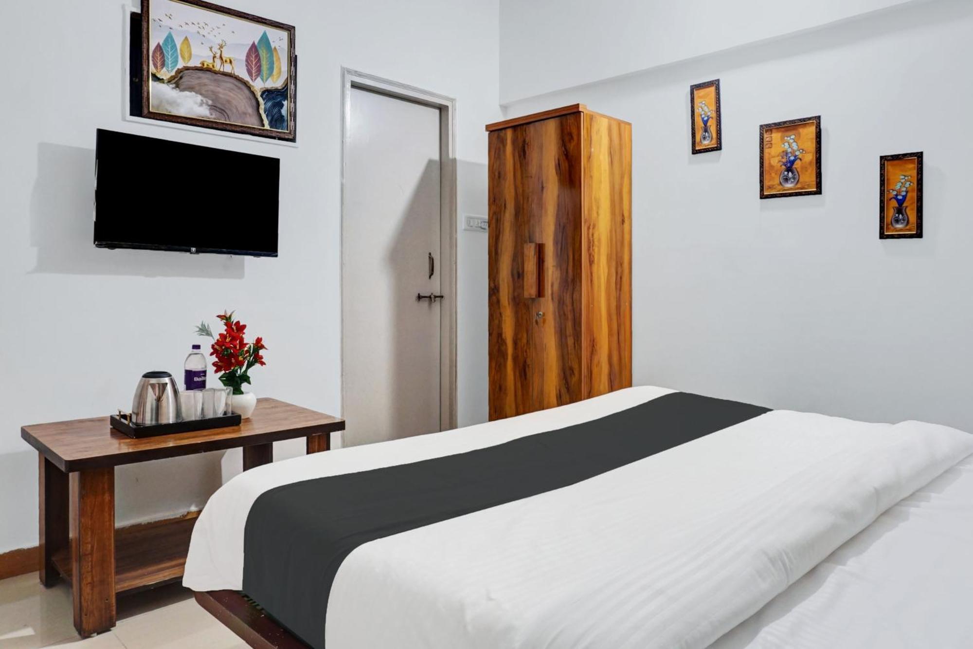Hotel O Nisarg Villa Pune Exterior photo